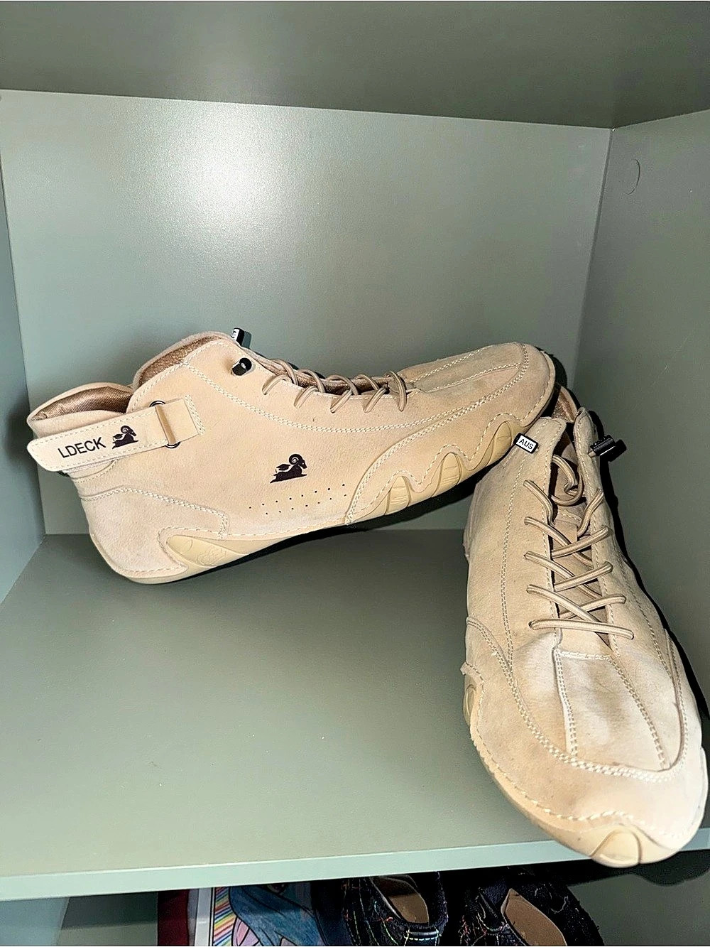 Loeck Beige Casual Sneakers